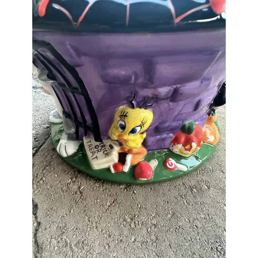 Looney Tunes Halloween Ceramic Warner Bros. Studio Store 1999 Candy Bowl